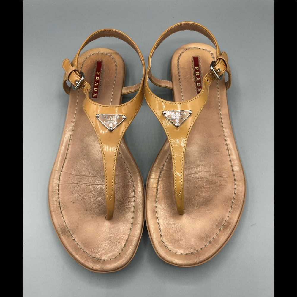 PRADA - Picture 2 of 12